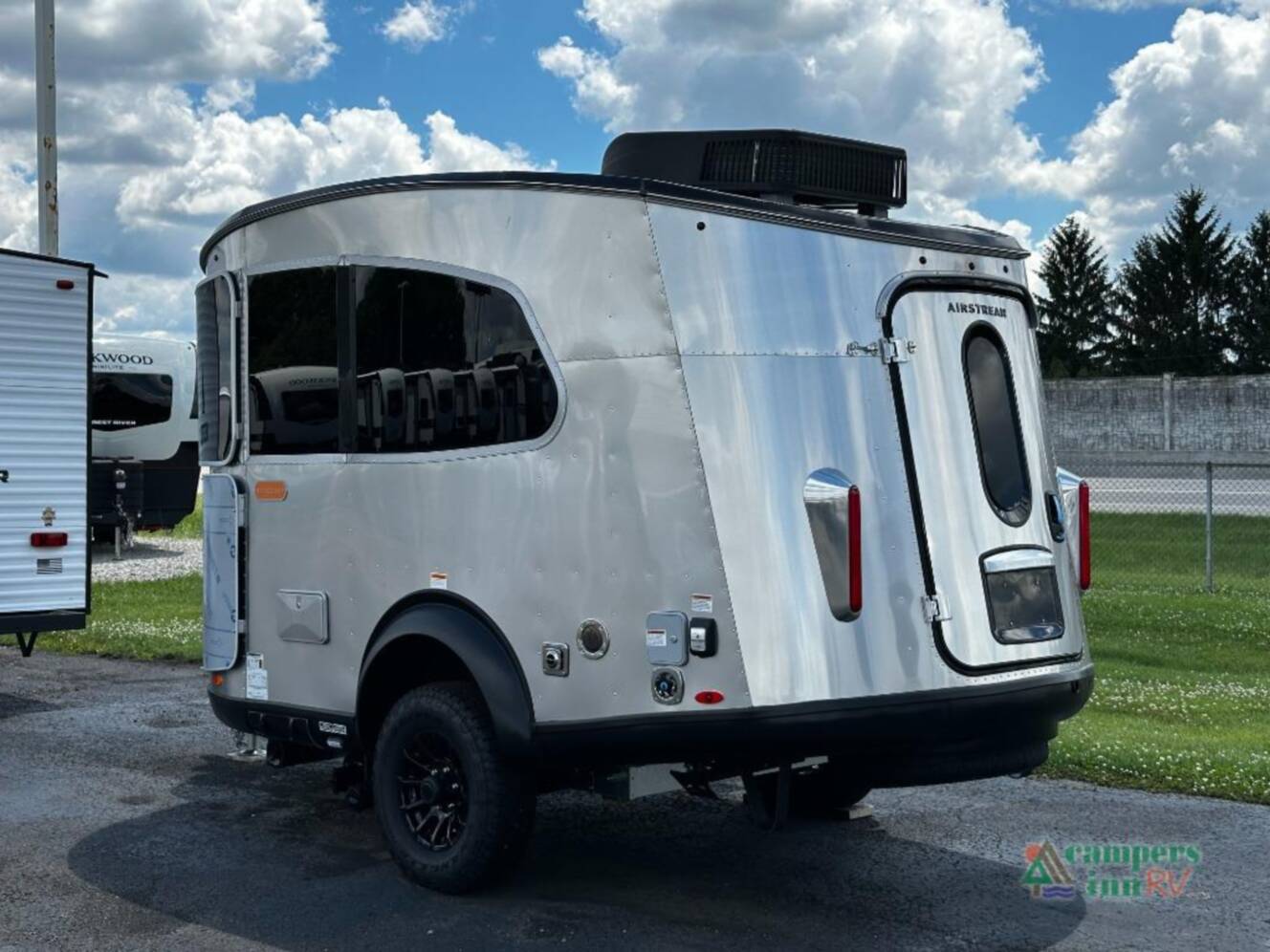 A photo of this 2026 Airstream Basecamp 16X