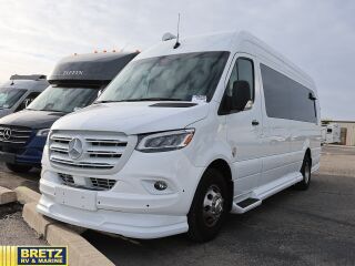 2025 OGV LUXURY COACH V-RV 5RL 170E