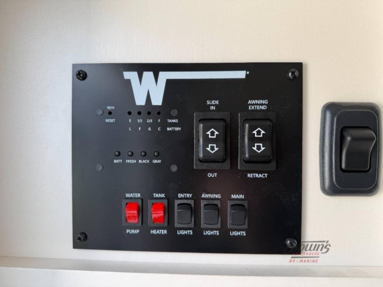 A photo of this 2026 Winnebago Micro Minnie 2100BH