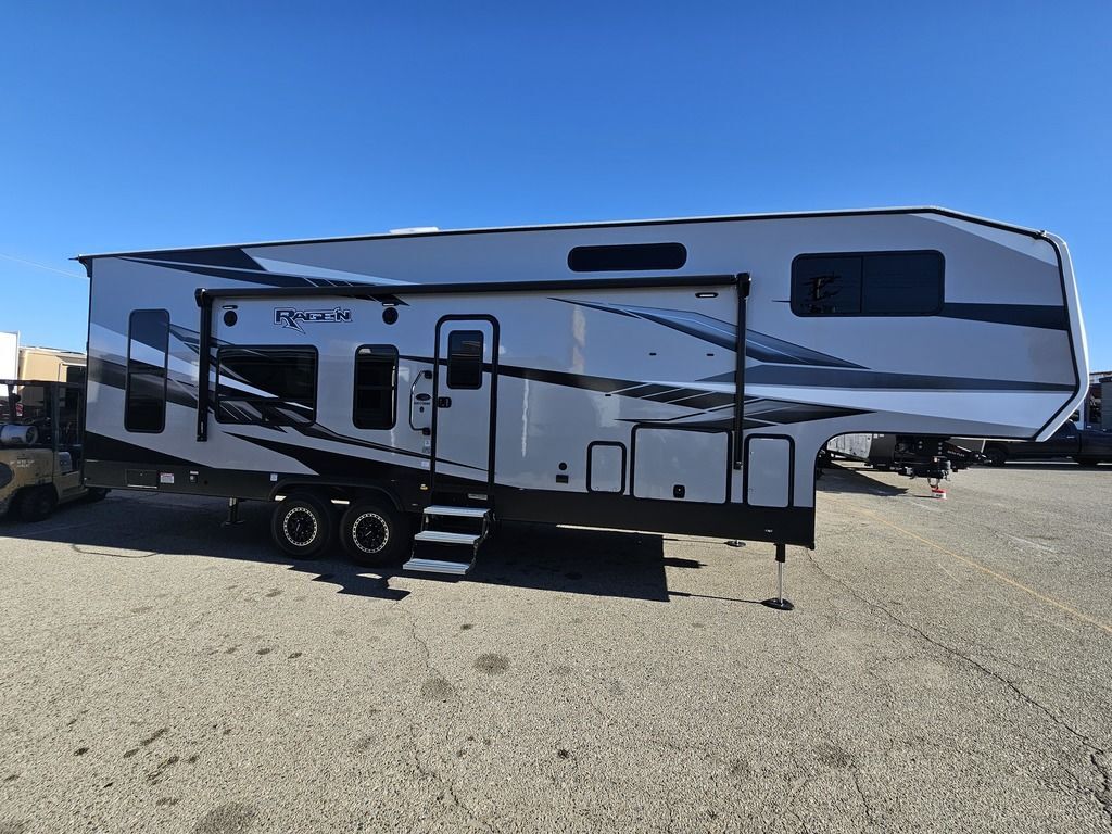 2026 Genesis Supreme Rage'n R3417GSSB in lancaster CA