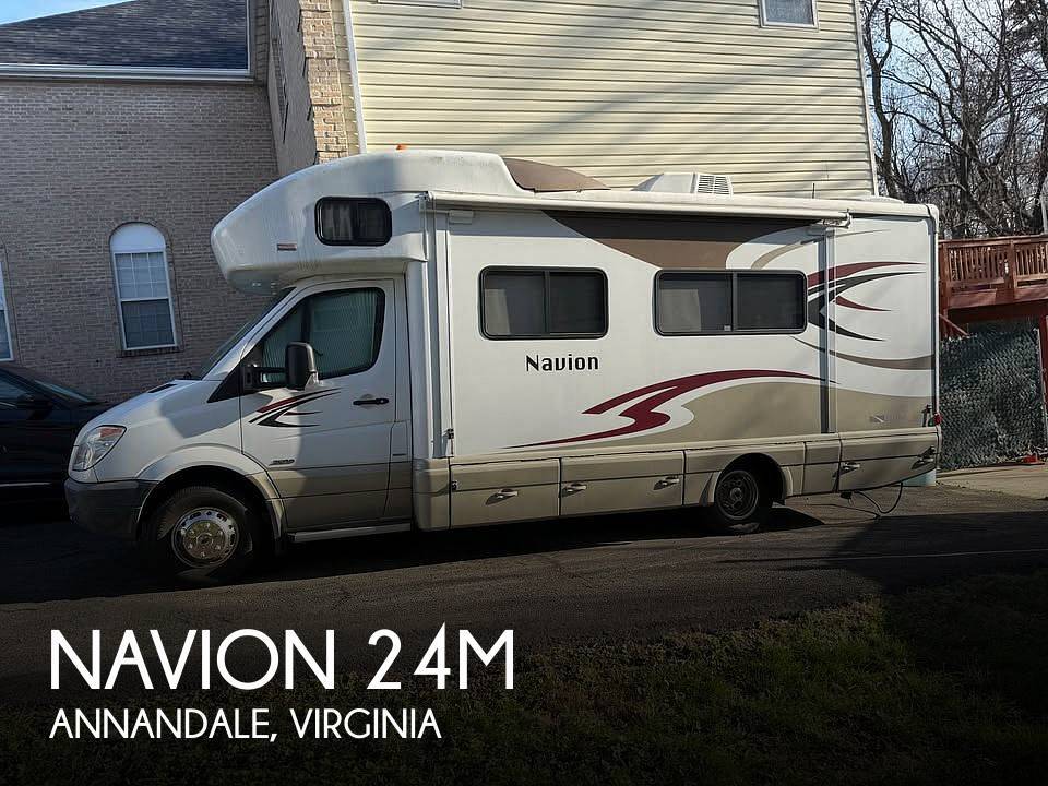2012 Itasca Navion 24M RV