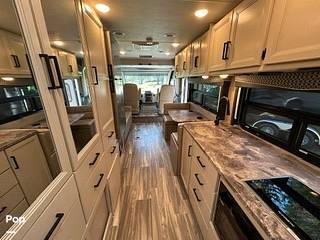 2023 Thor Motor Coach Vegas 24.3 in cushing ME