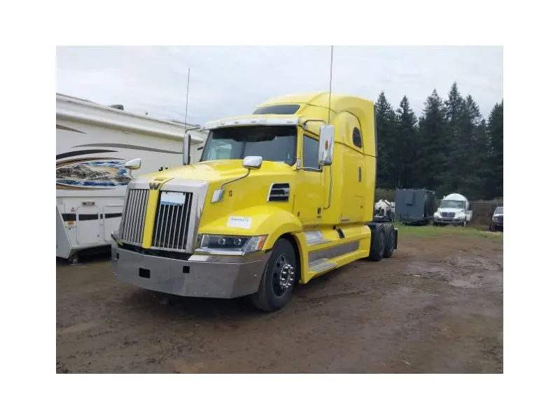 2022 Western Star 5700