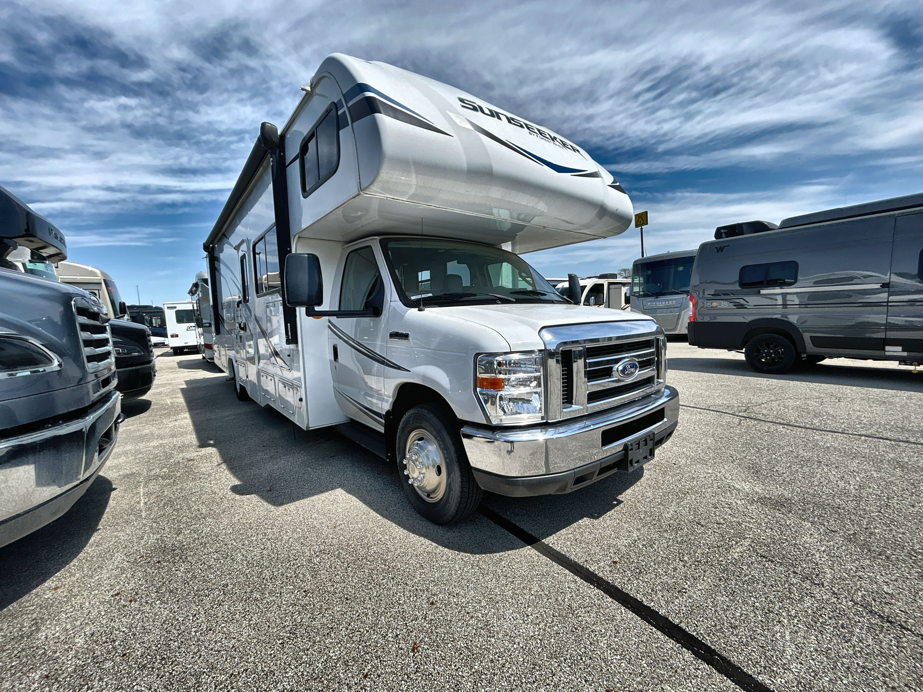 2018 Forest River SUNSEEKER 3050SF RV