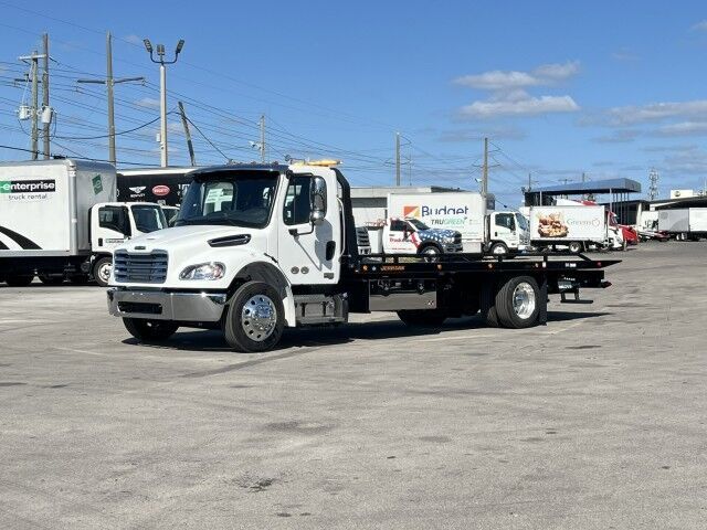 2027 FREIGHTLINER BUSINESS CLASS M2 106 in Miami, FL