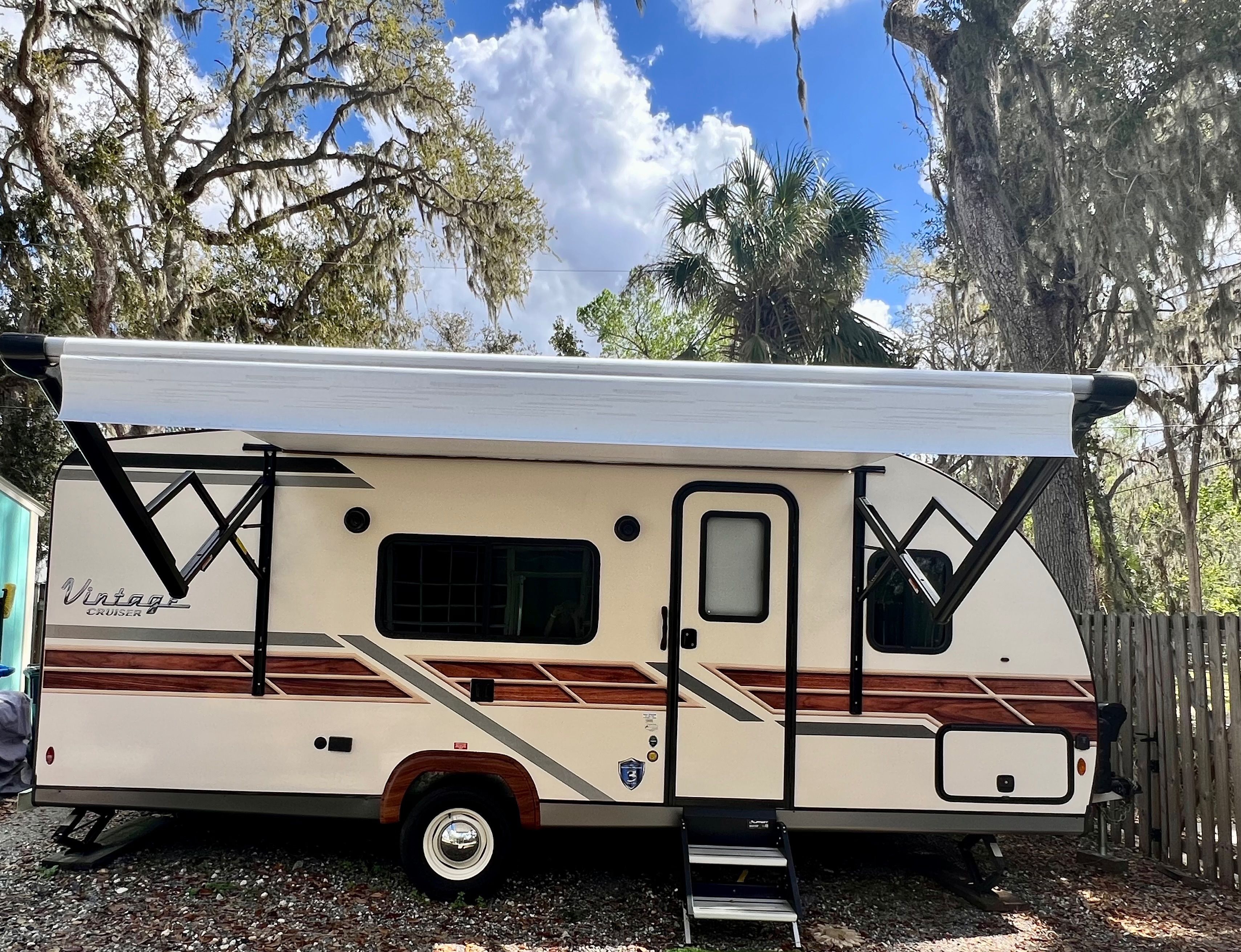 2022 Gulf Stream VINTAGE CRUISER 19RBS RV