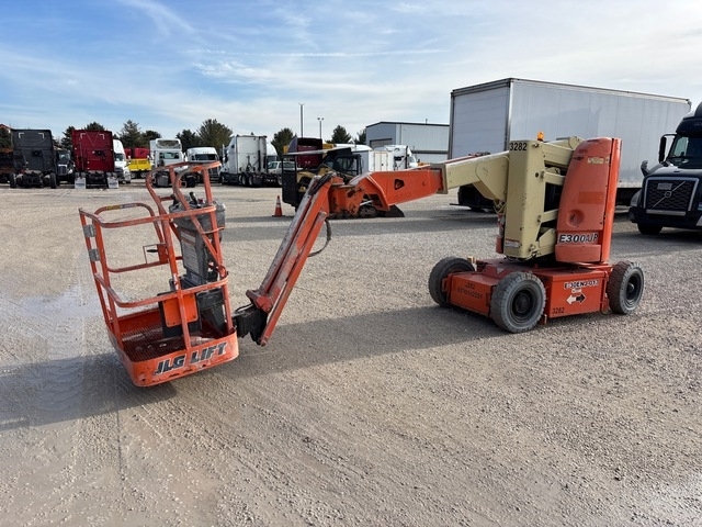 Articulated Boom Lift Equipment listings For Sale Near Blowing