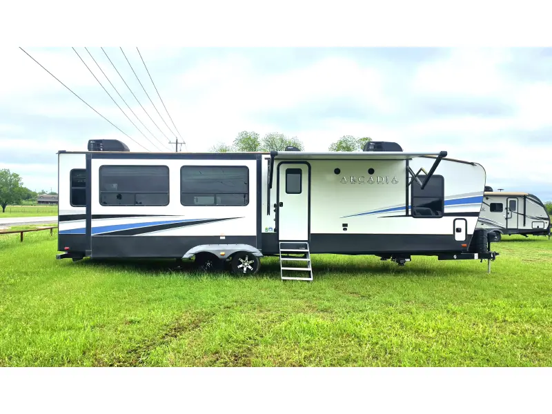 2022 Keystone Arcadia 370RL