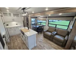 2022 Keystone Arcadia 370RL