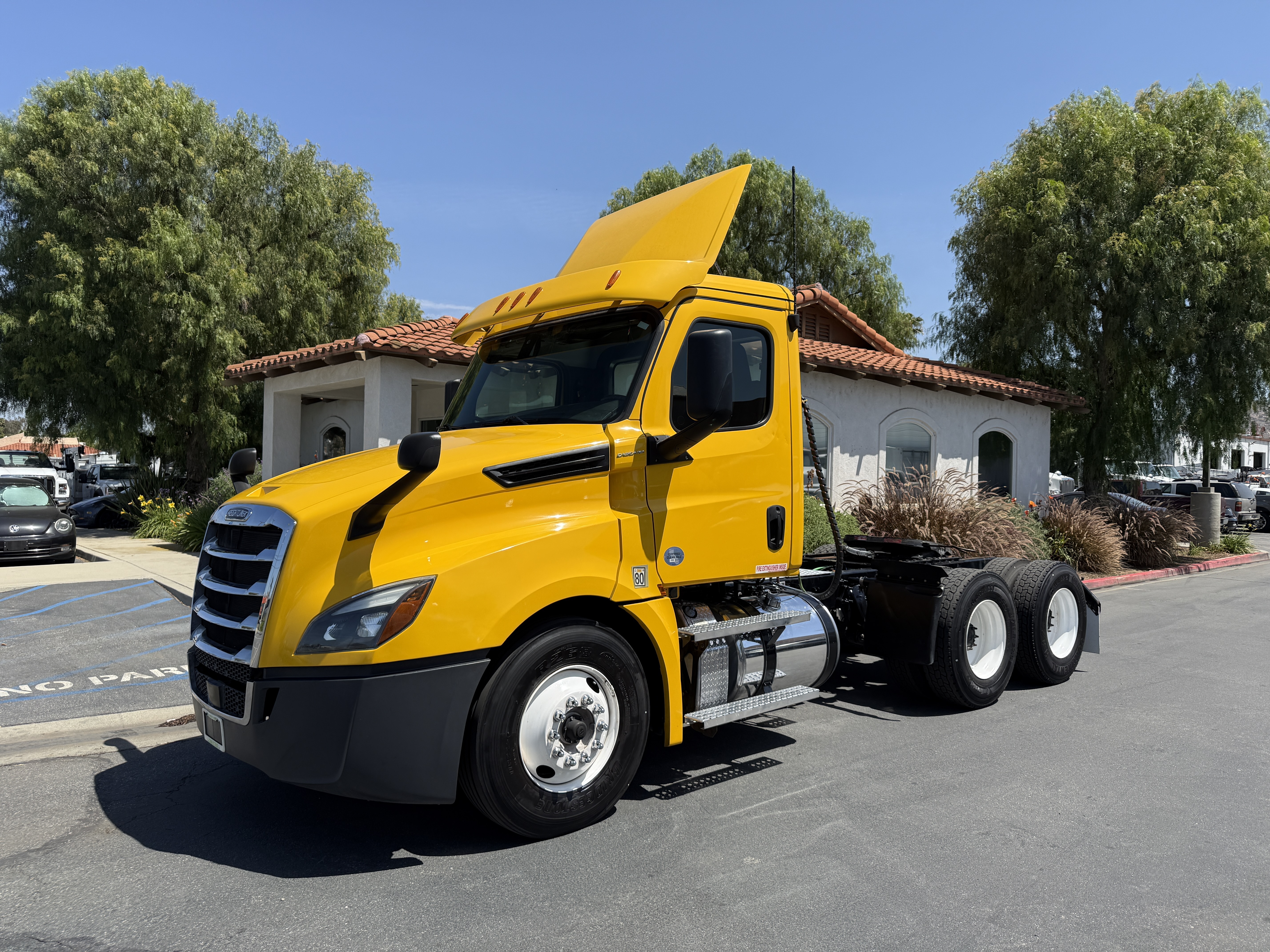 2020 FREIGHTLINER CASCADIA in Norco, CA