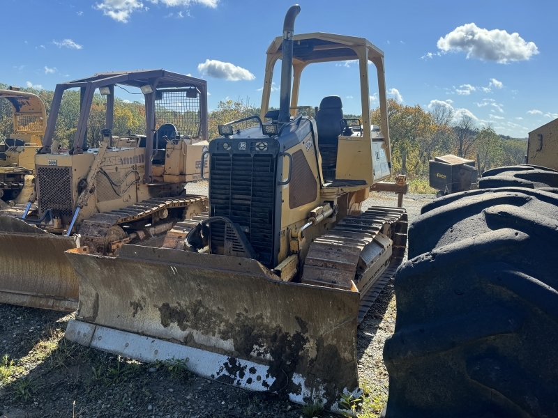 2000 JOHN DEERE 550H-LT in Lewisville, OH