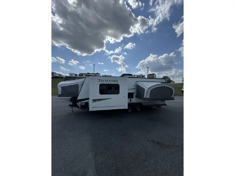 2015 JAYCO JAY FEATHER X23F