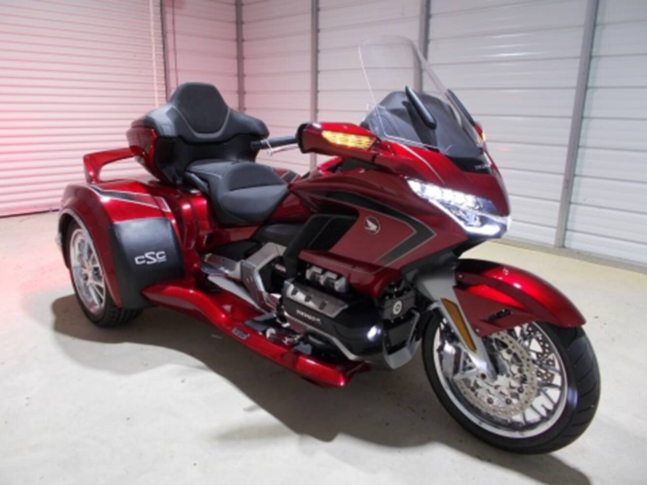 A photo of this 2026 Honda GOLD WING 1800 TRIKE