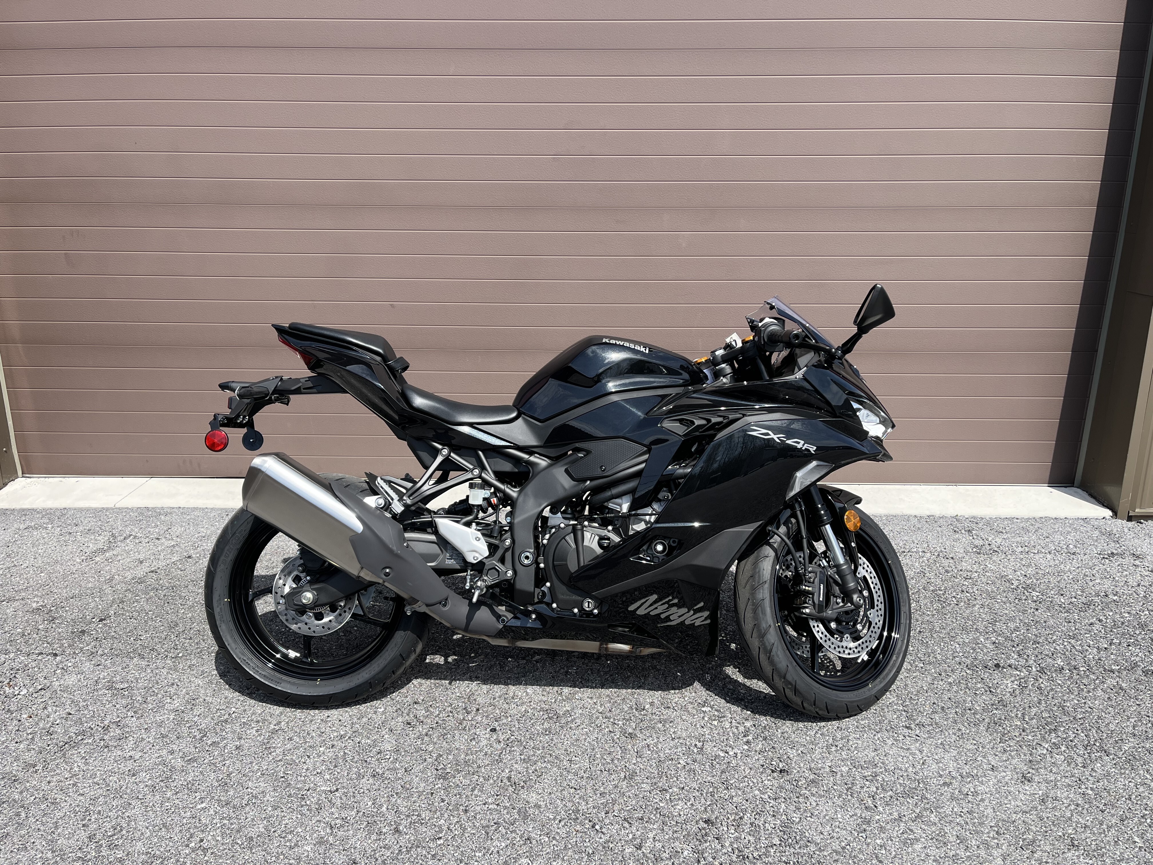 Black Aprilia,ducati,kawasaki,yamaha Ninja Motorcycles For Sale