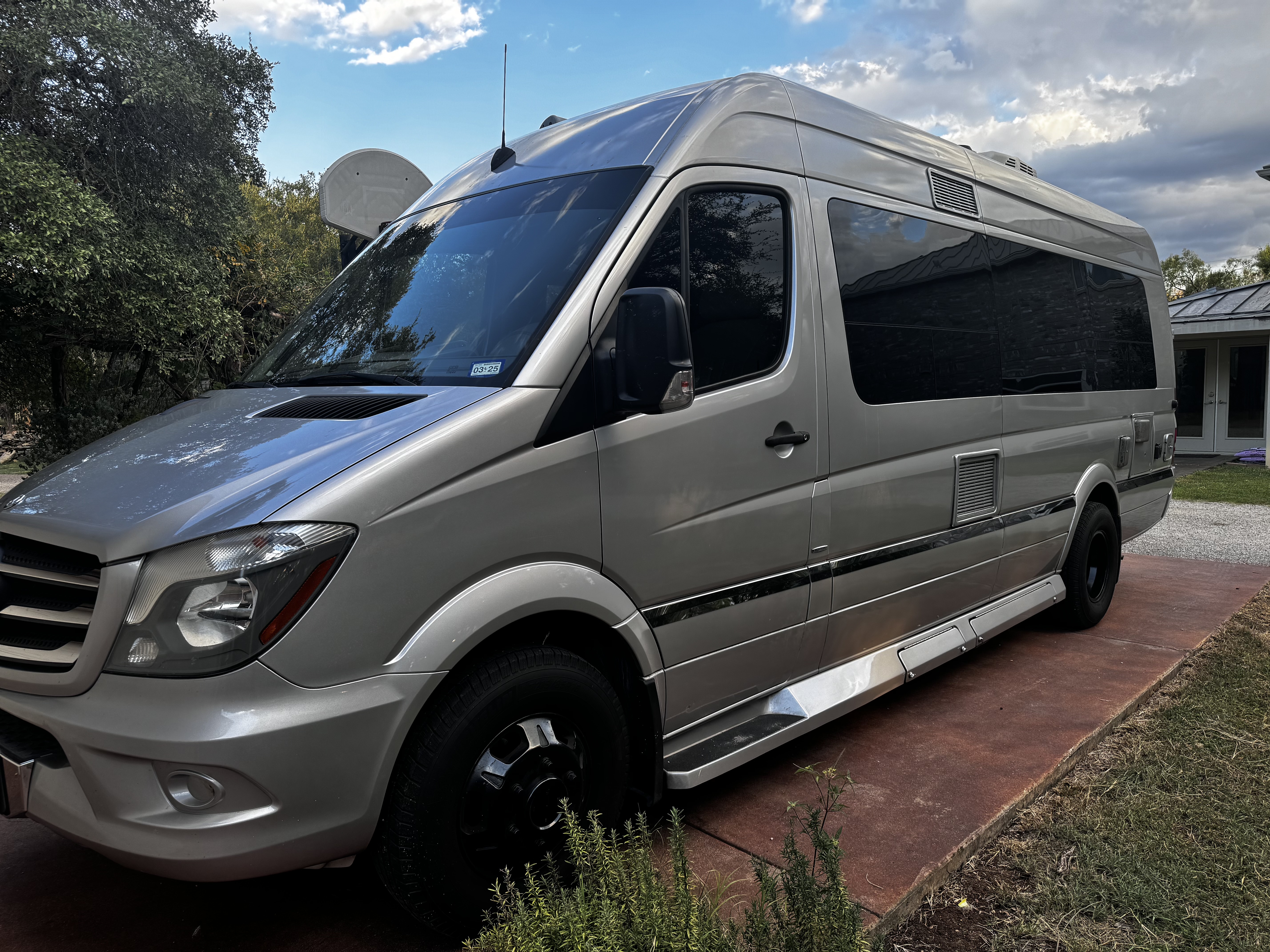 2015 Winnebago ERA 170A in bulverde TX