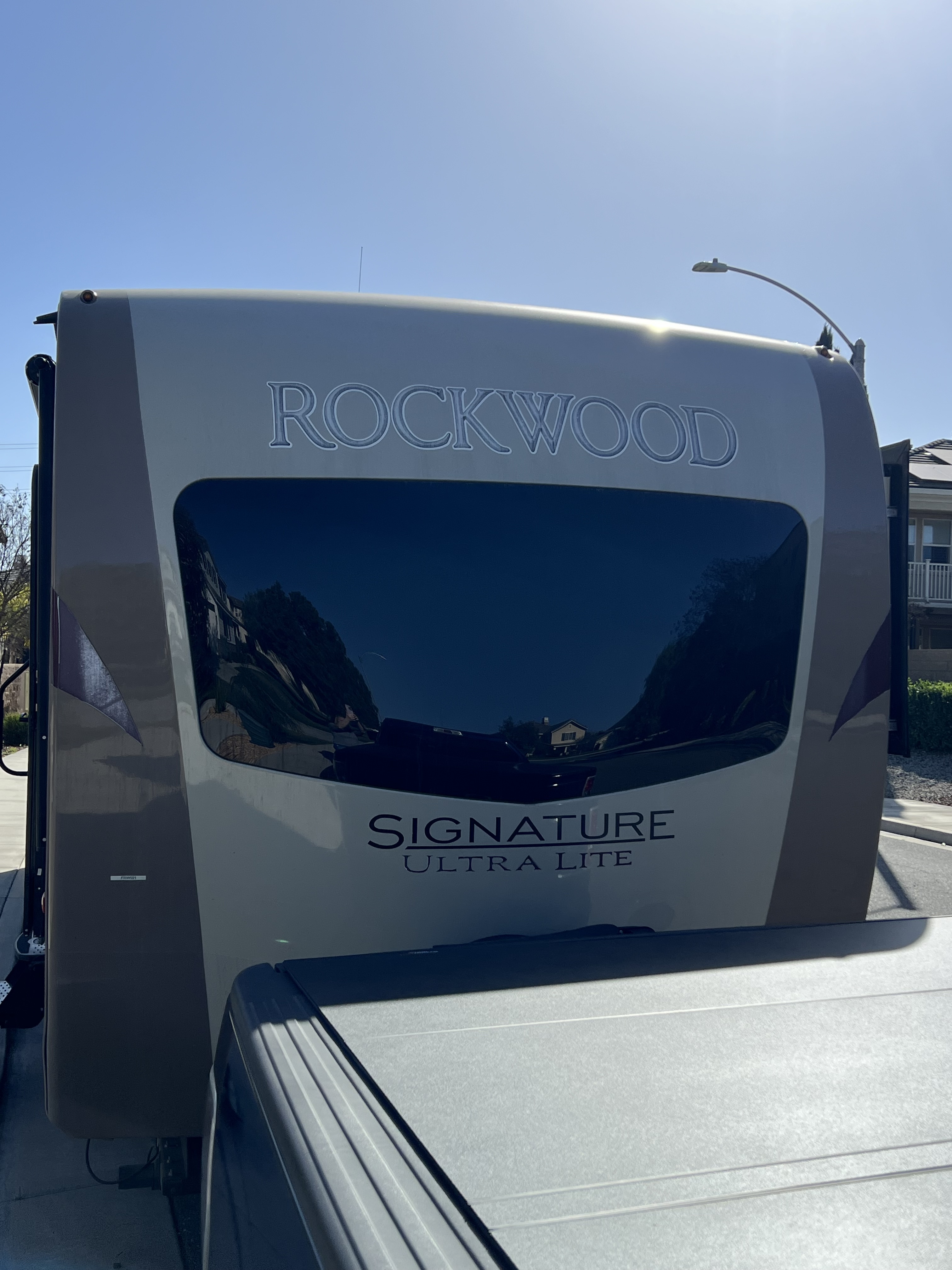 2017 Forest River ROCKWOOD SIGNATURE ULTRA LITE 8311WS in menifee CA