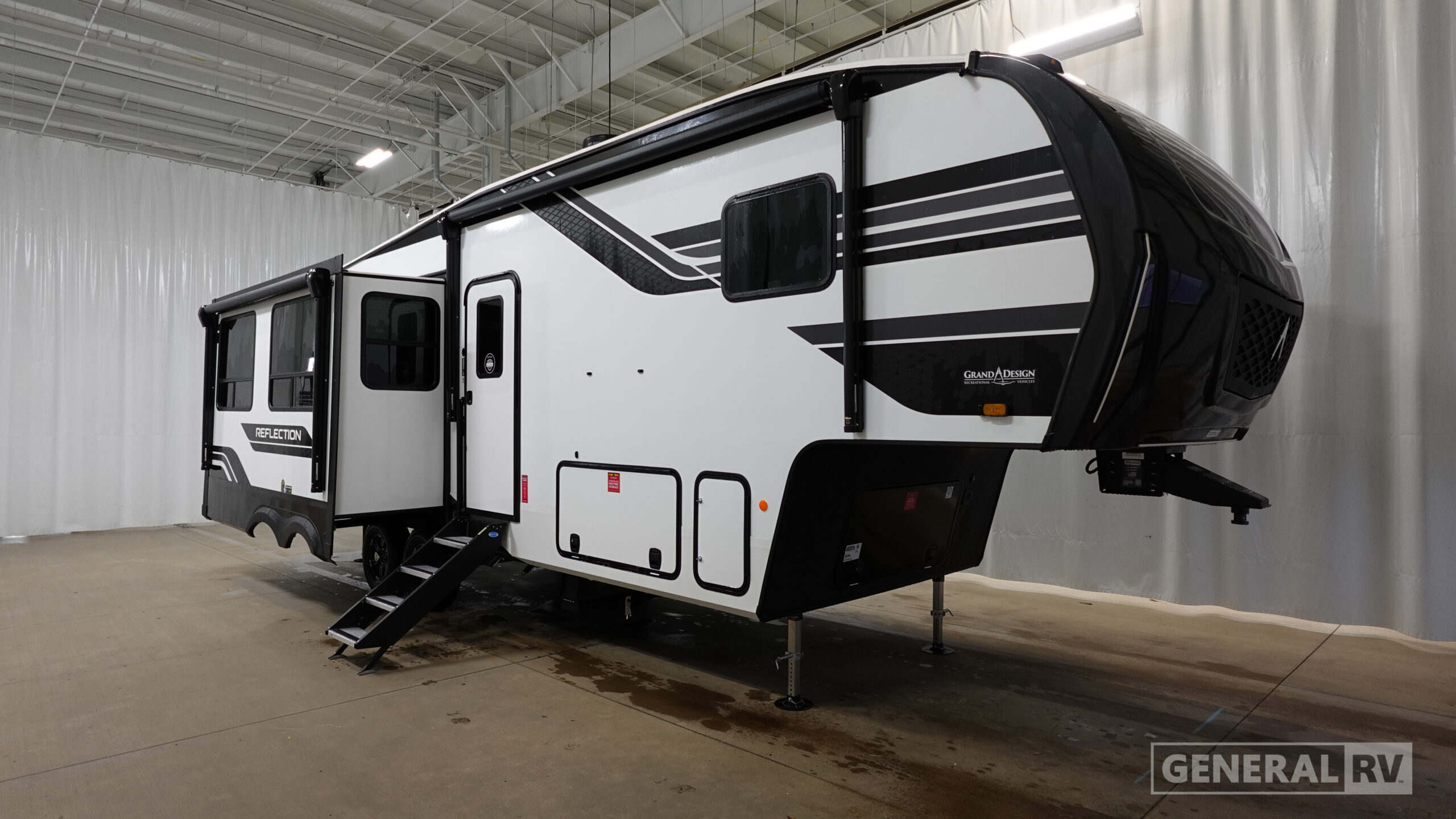 2026 Grand Design REFLECTION 303RLS in mt clemens MI