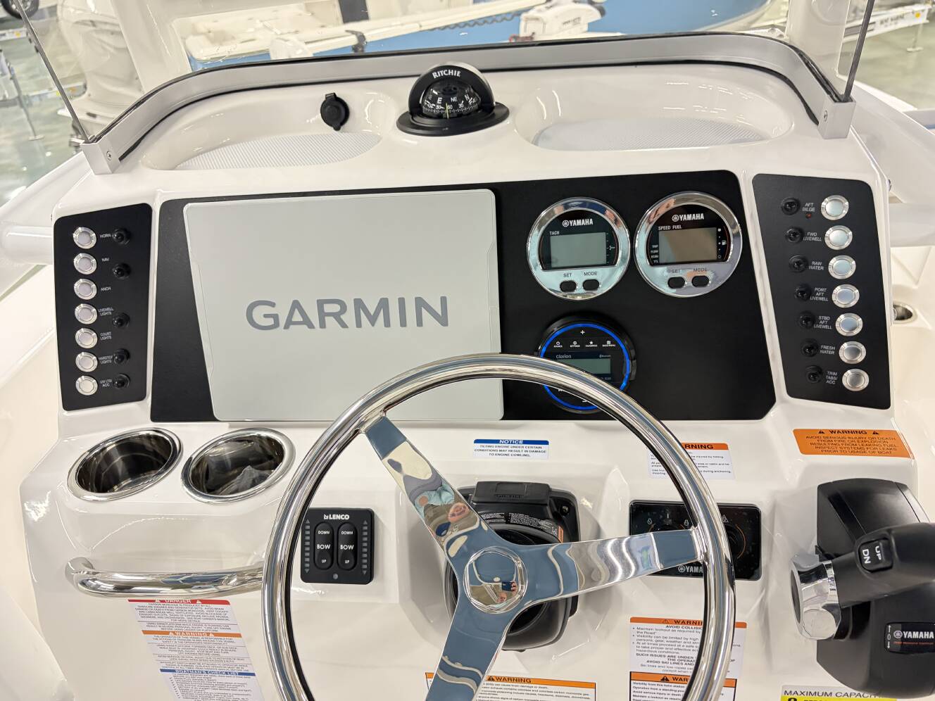 A photo of this 2026 Robalo 226 CAYMAN