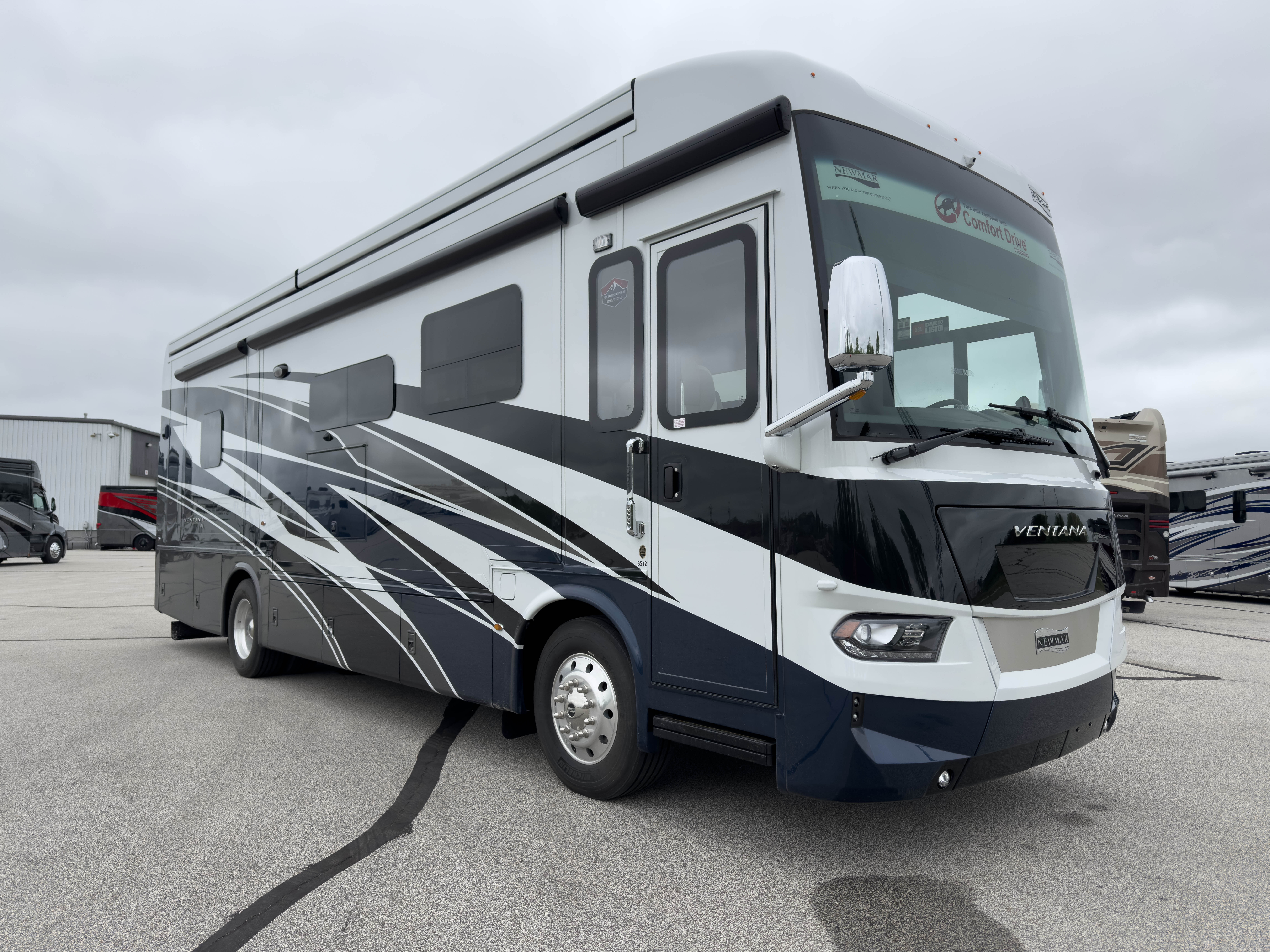 2026 Newmar Ventana 3512 Class A Diesel Motorhome - Diesel Pusher RV