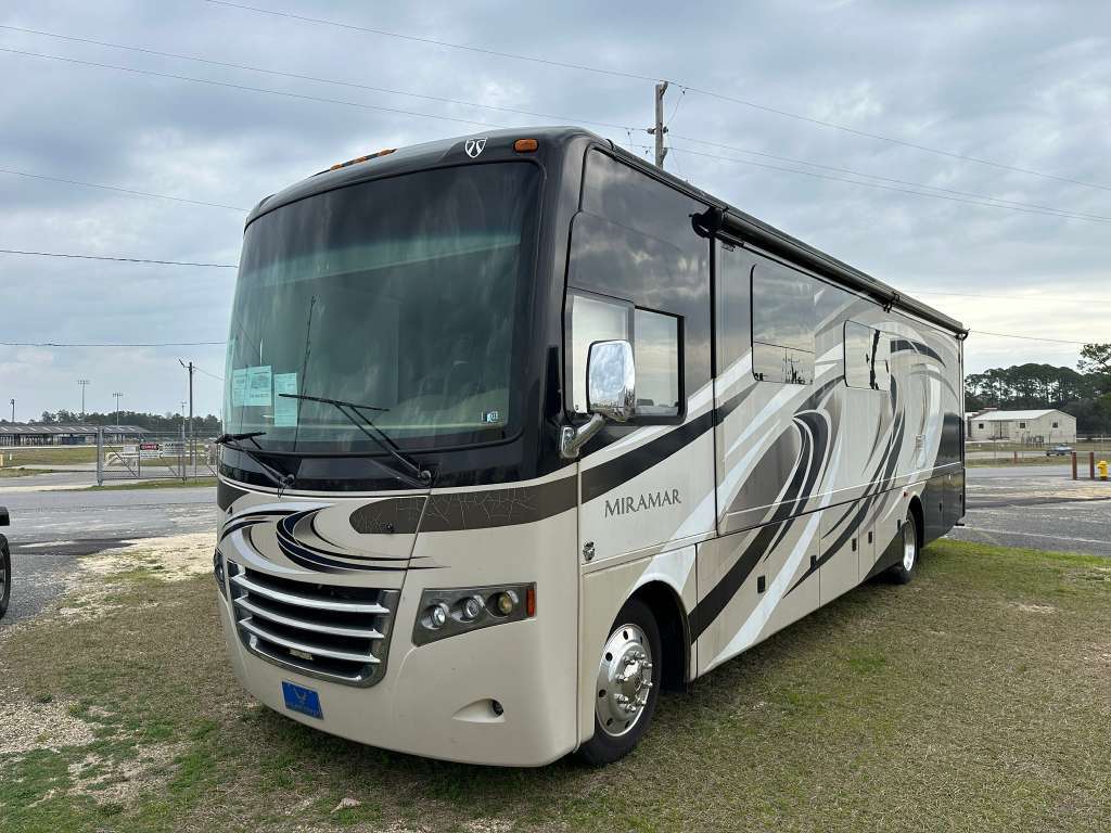 2016 Thor Motor Coach MIRAMAR 34.2 in tampa FL