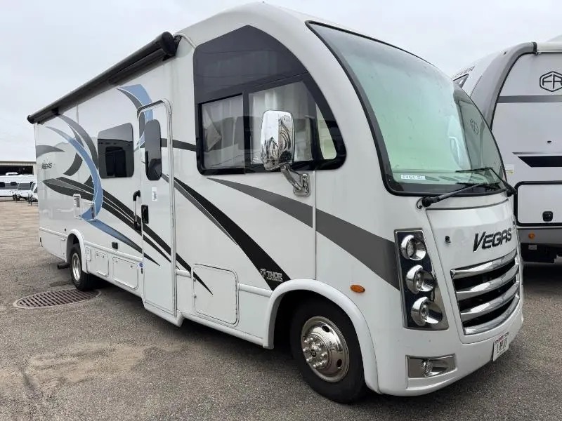 2022 Thor Motor Coach VEGAS 25.6 RV