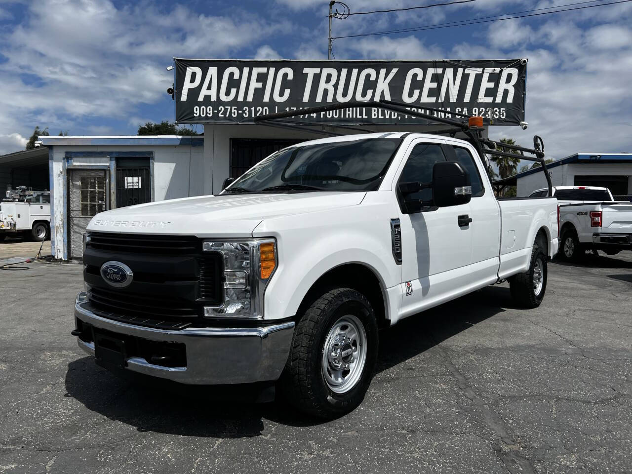 2017 FORD F250 XL in Fontana, CA