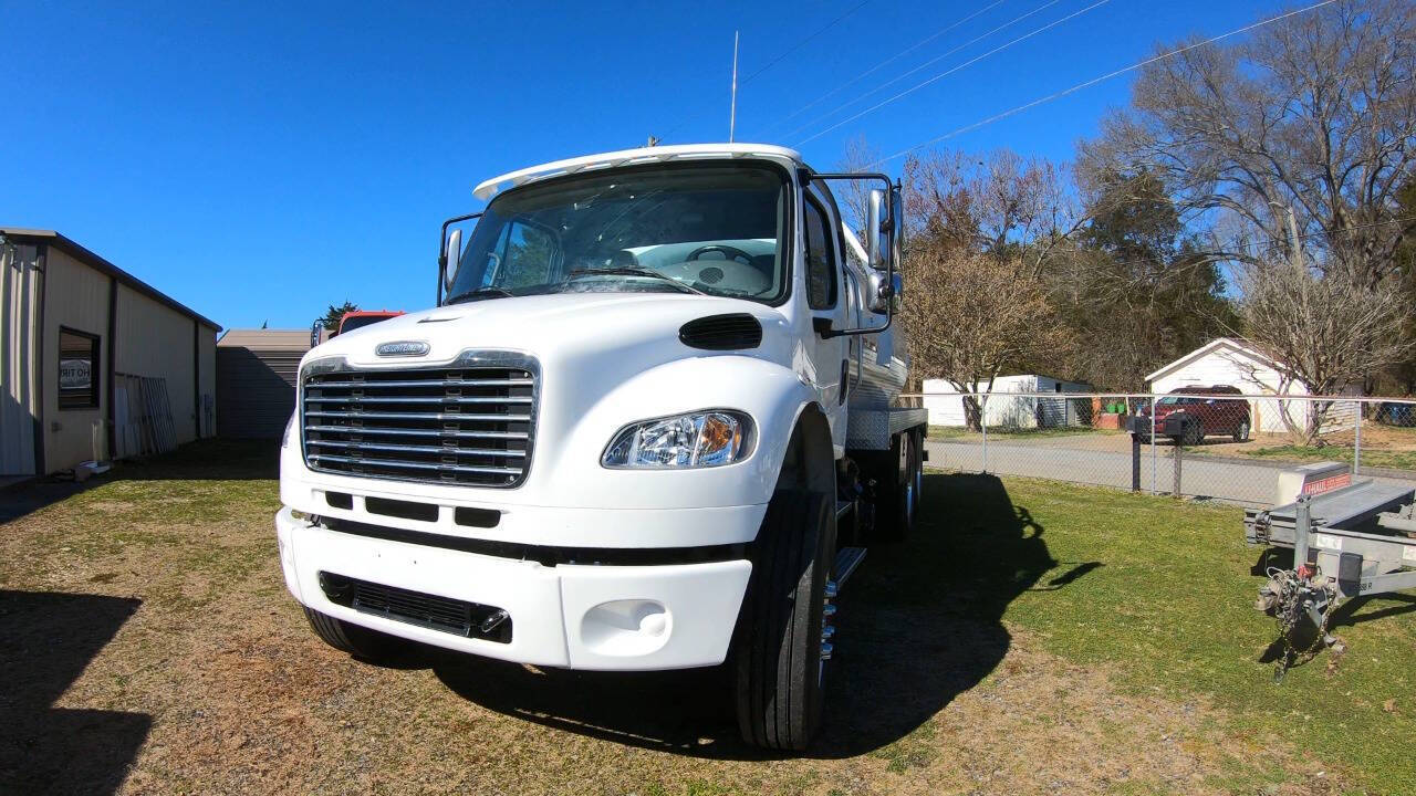 2017 FREIGHTLINER Business class M2 in Hickory, NC