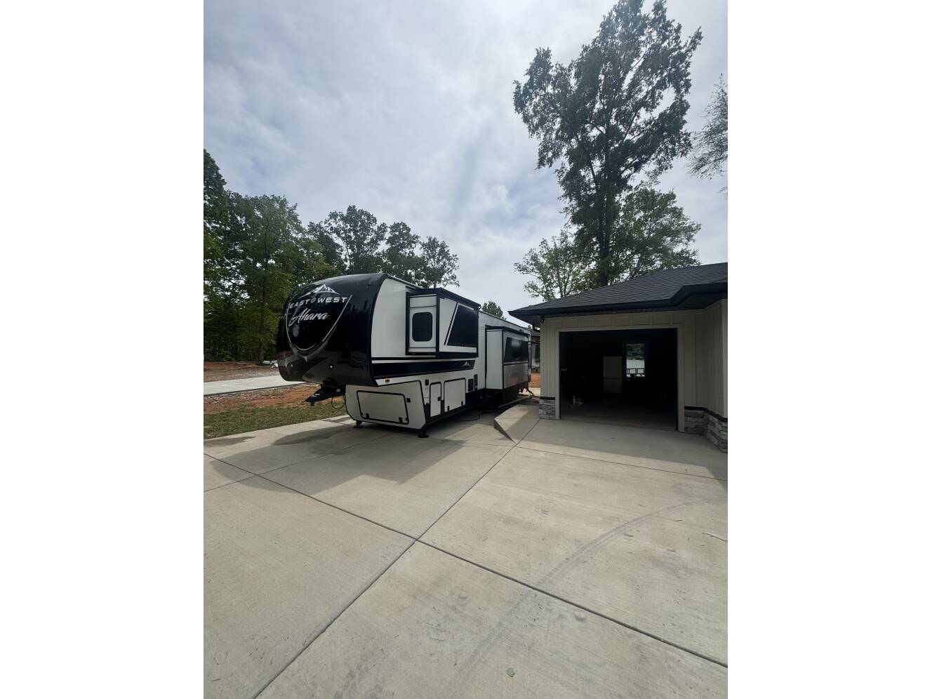 A photo of this 2024 East To West AHARA 390DS