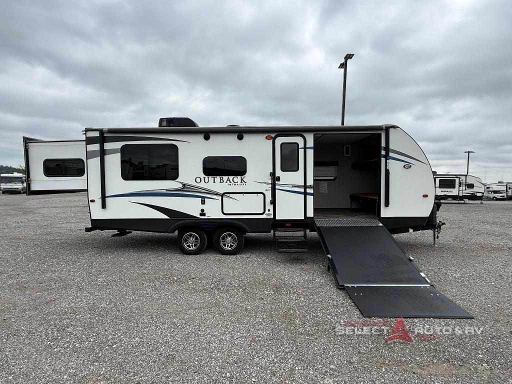 2018 Keystone Rv Outback Ultra Lite 240URS in tulsa OK