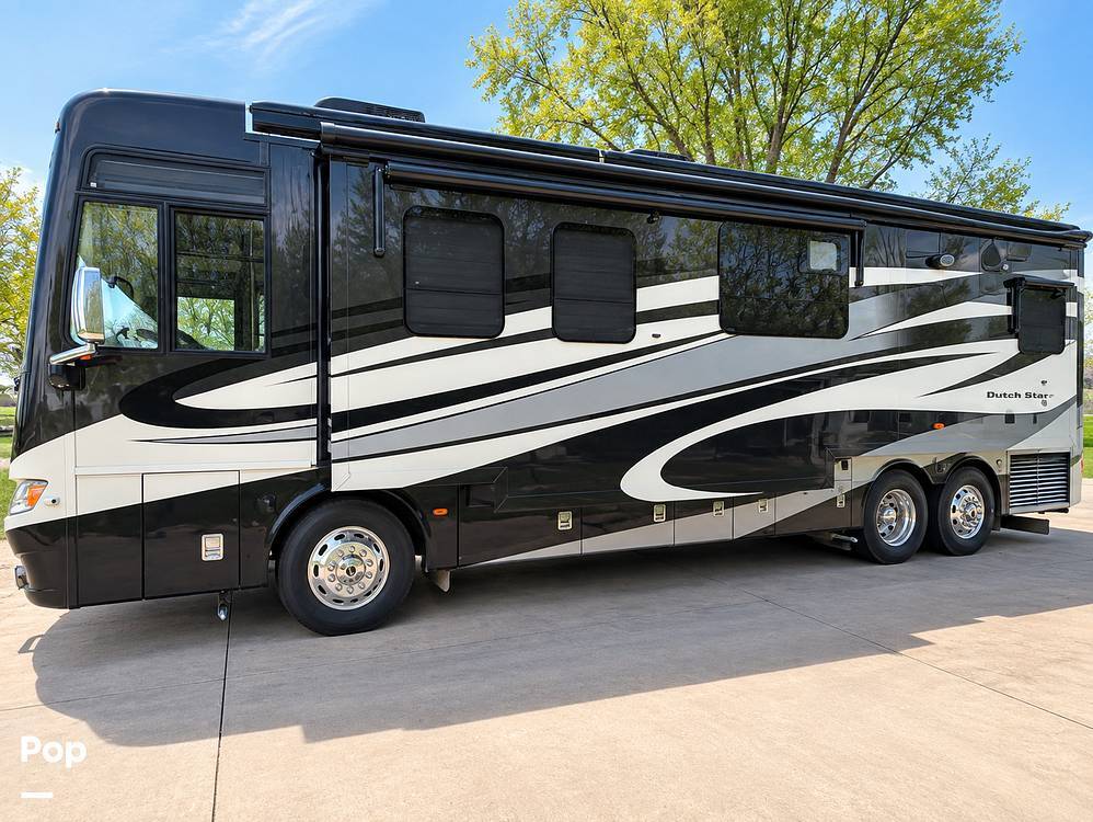 2016 Newmar Dutch Star 4018 in macomb IL
