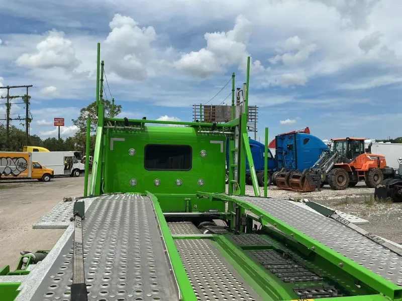 2024 PETERBILT 389