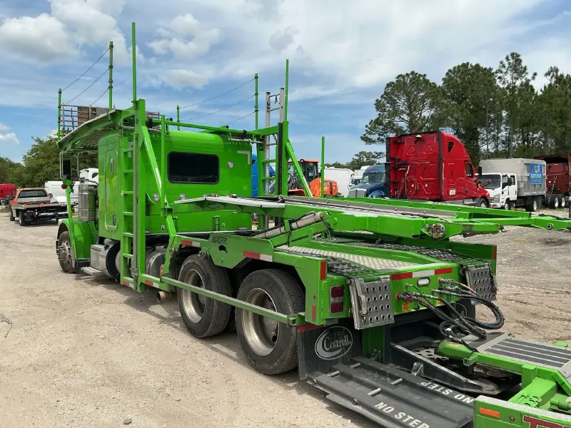 2024 PETERBILT 389