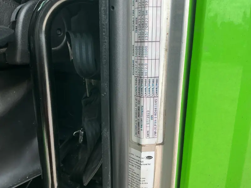 2024 PETERBILT 389
