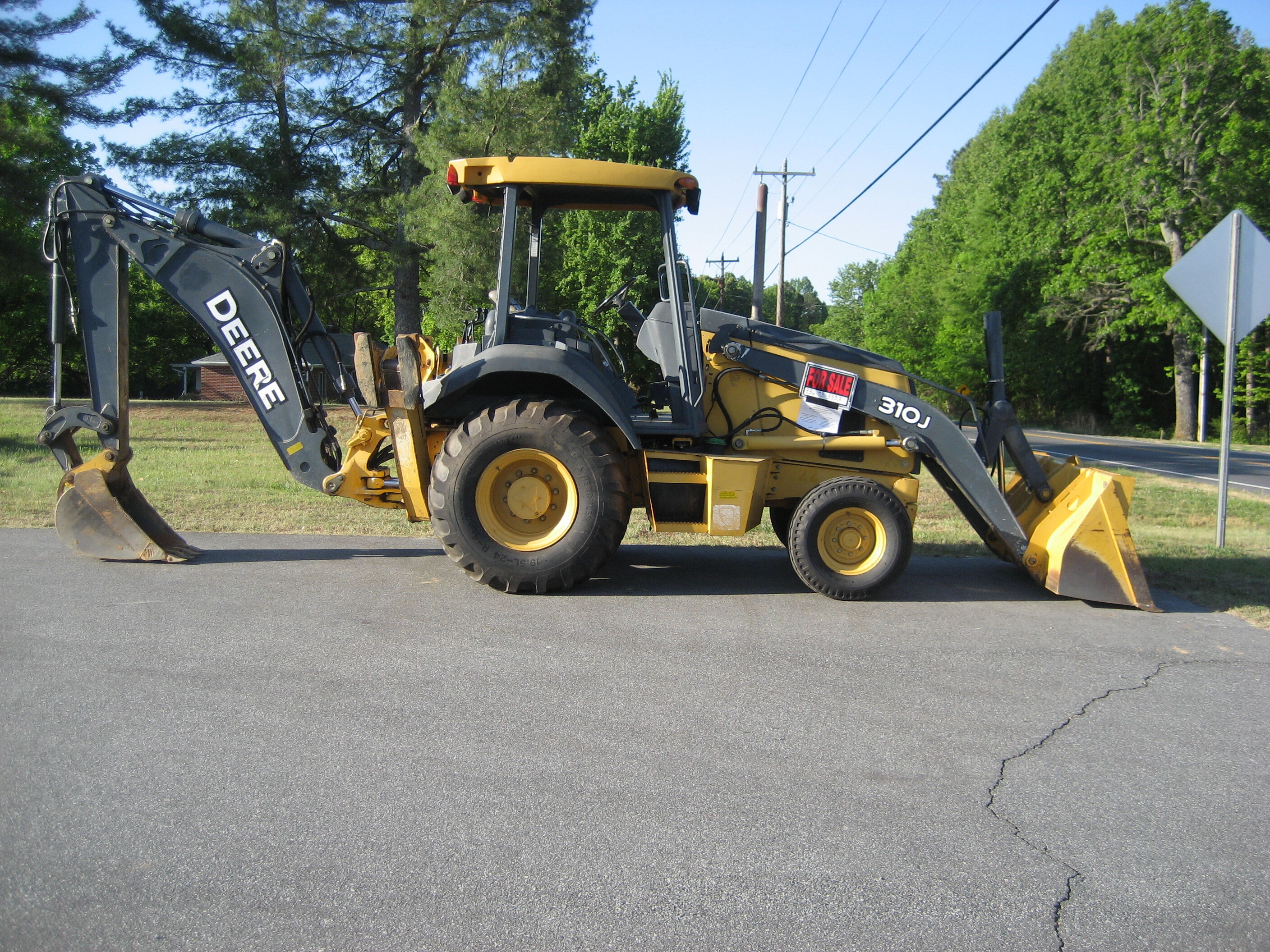 2010 JOHN DEERE 310 J in Lexington, NC