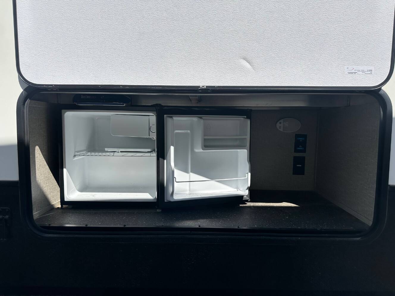 A photo of this 2022 Grand Design REFLECTION 31MB