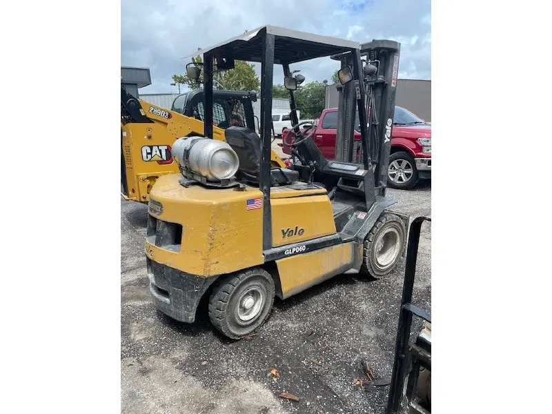 2022 YALE GLP060