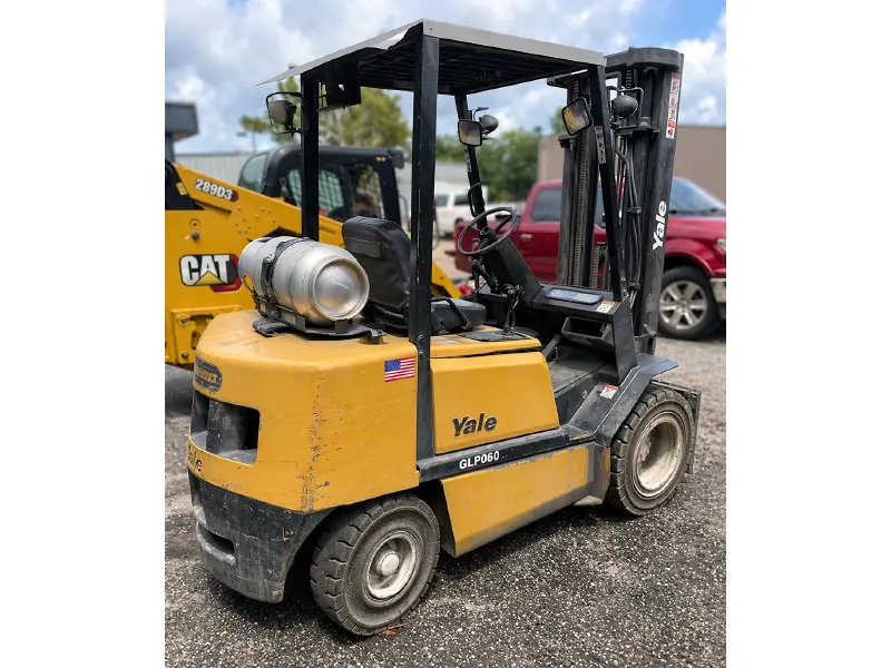 2022 YALE GLP060