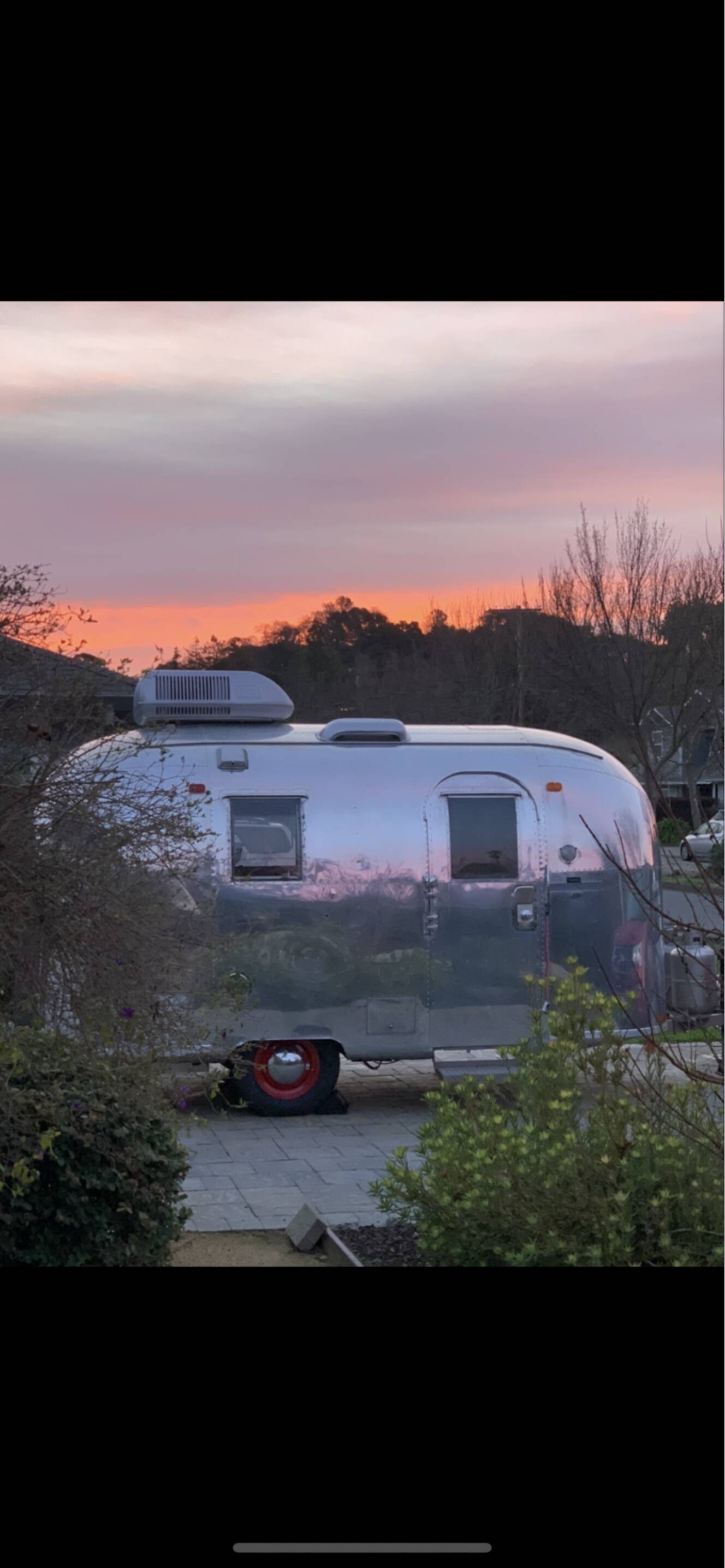 A photo of this 1966 Airstream CARAVEL 17