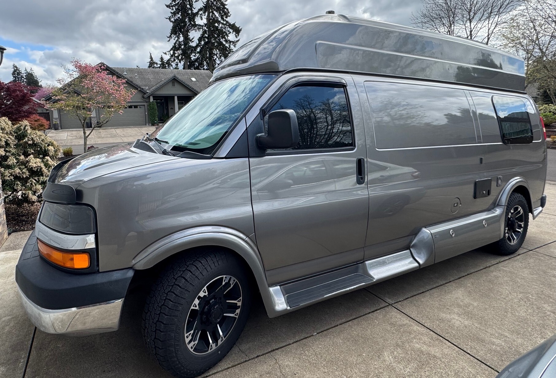 2010 Leisure Travel FREE FLIGHT RV
