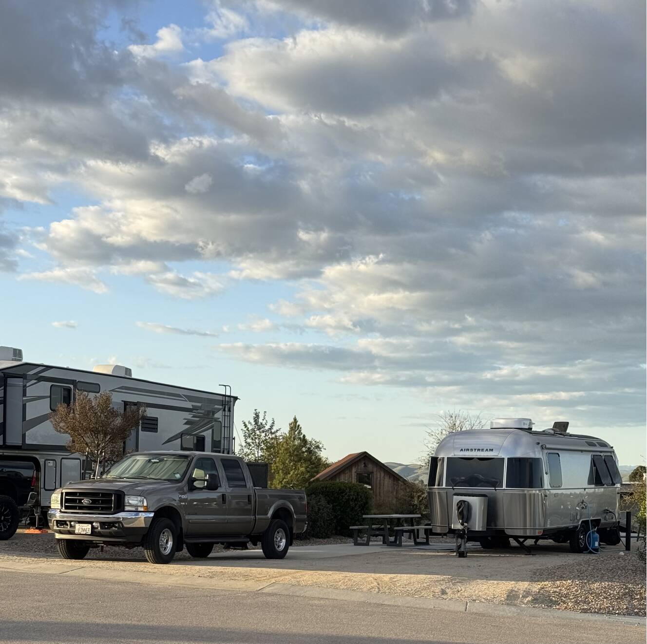 A photo of this 2024 Airstream TRADE WIND 25FBQ