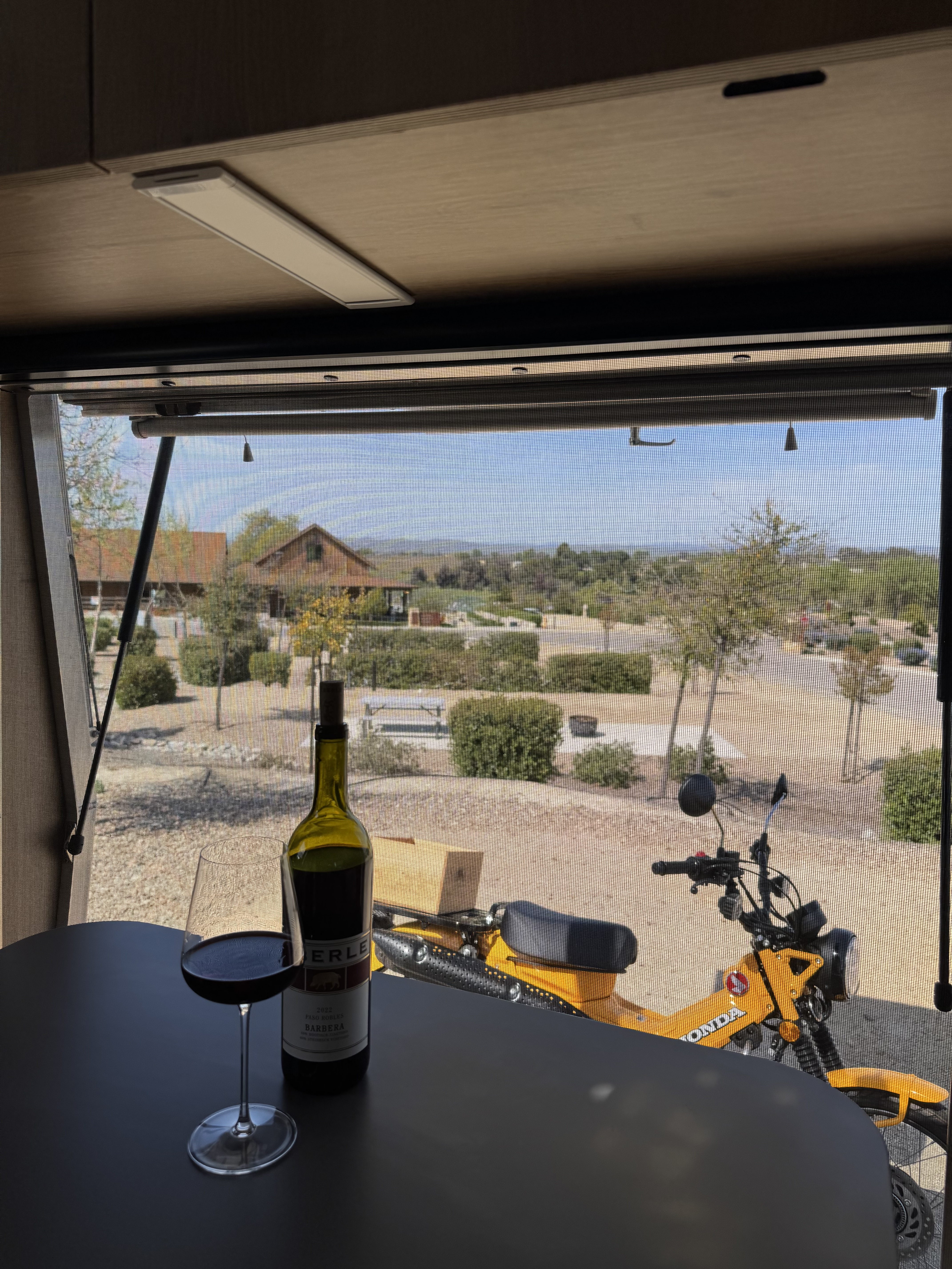 2024 Airstream TRADE WIND 25FBQ in huntington beach CA