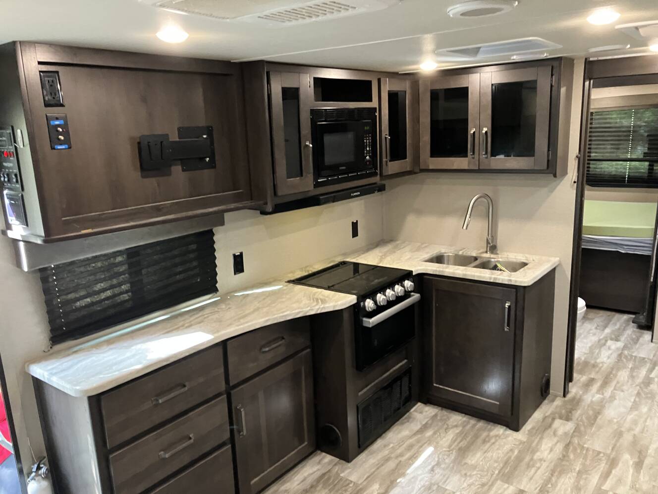 A photo of this 2022 Grand Design TRANSCEND XPLOR 251BH