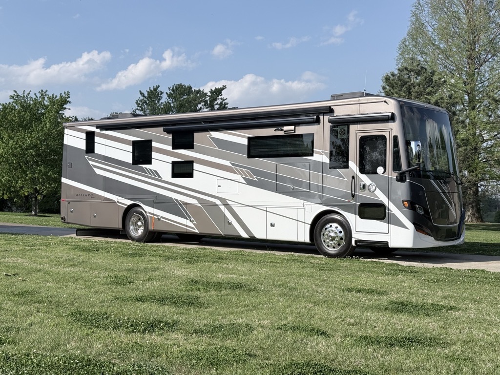 2027 Tiffin Motorhomes Allegro Red 38KA in harrodsburg KY