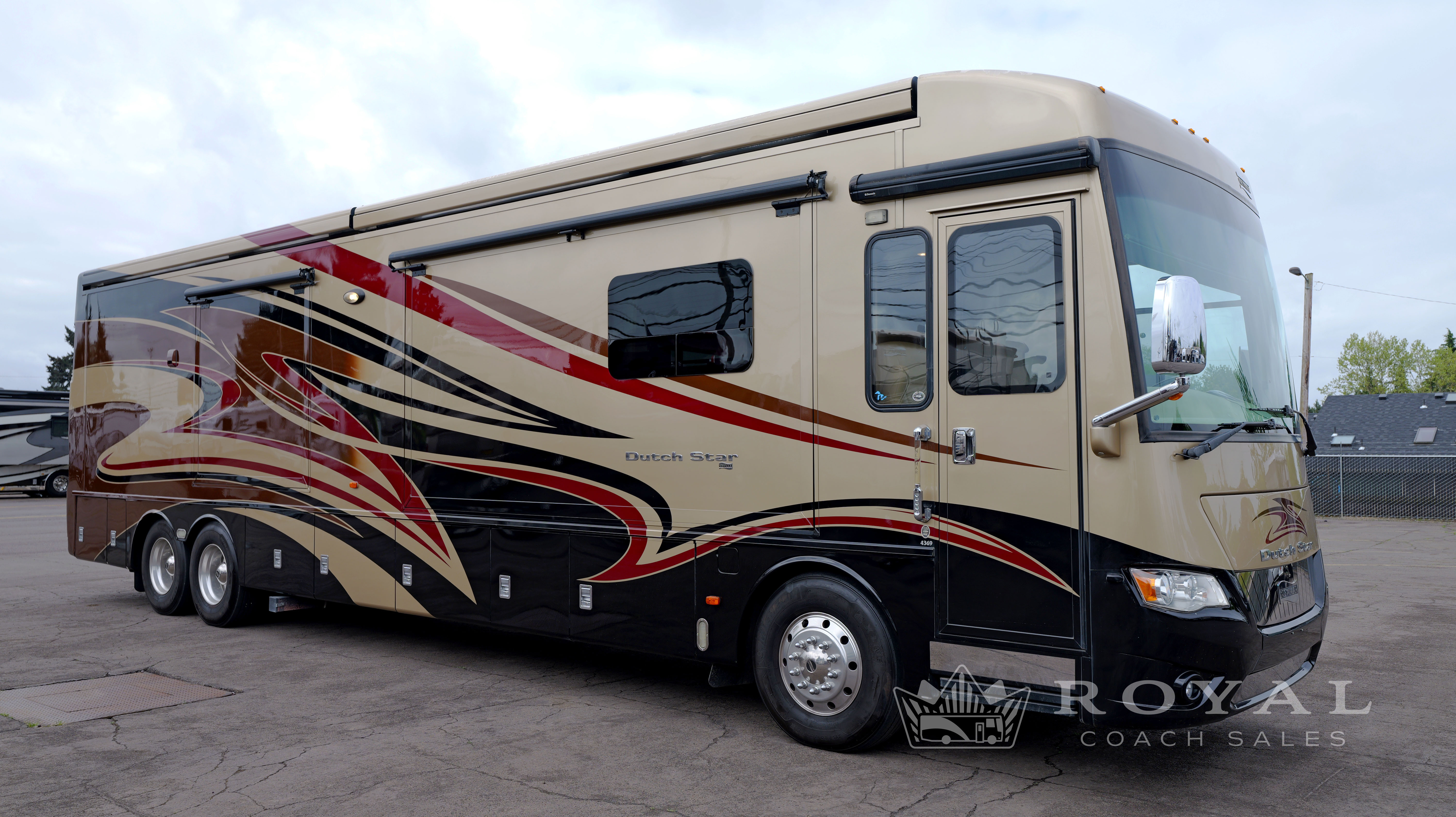 2015 Newmar DUTCH STAR 4369 in eugene OR