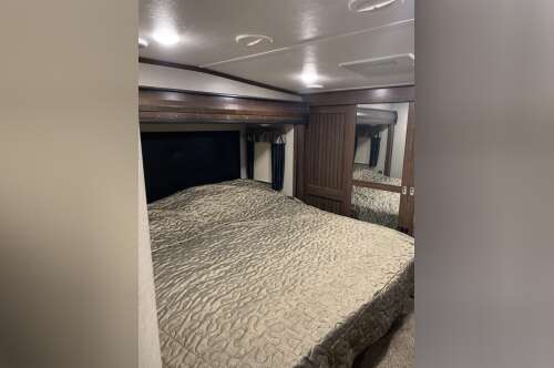 2018 Keystone MONTANA HIGH COUNTRY 370BR in manassas VA