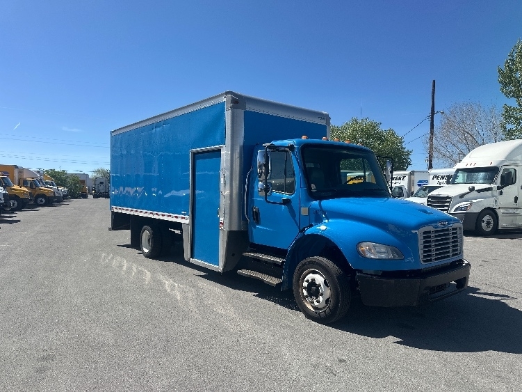 2019 FREIGHTLINER BUSINESS CLASS M2 106 in Sacramento, CA
