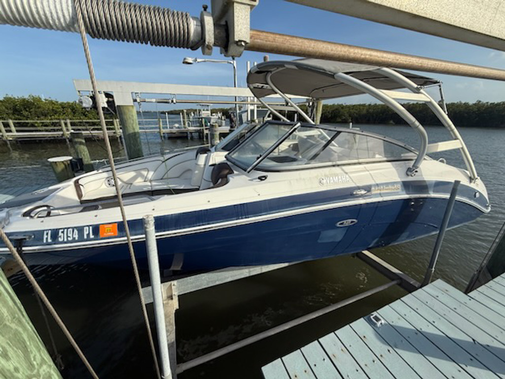 2013 Yamaha 242 Limited SE in port orange FL