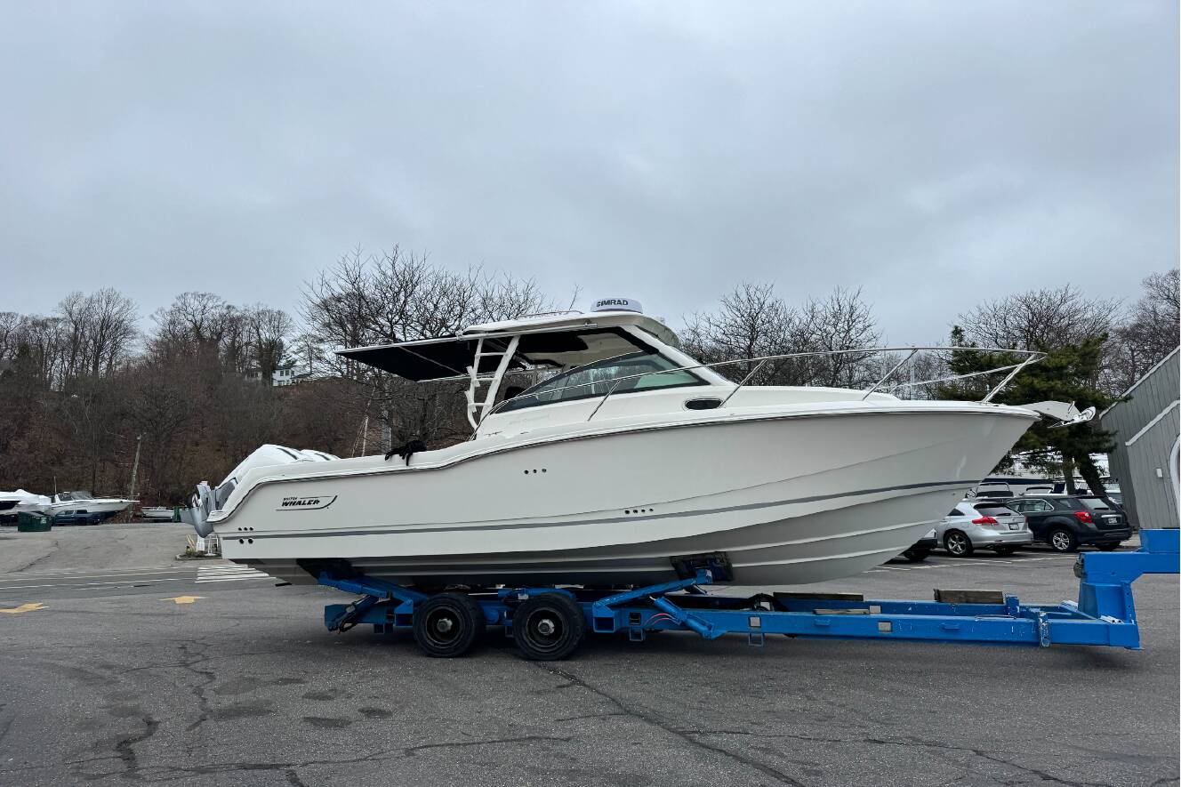 A photo of this 2026 Boston Whaler 285 Conquest