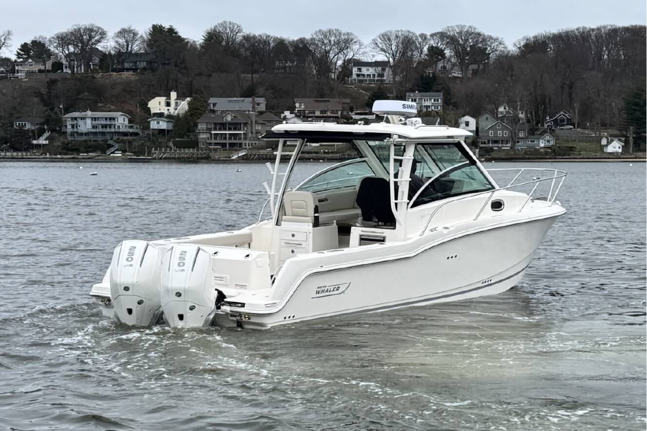 A photo of this 2026 Boston Whaler 285 Conquest