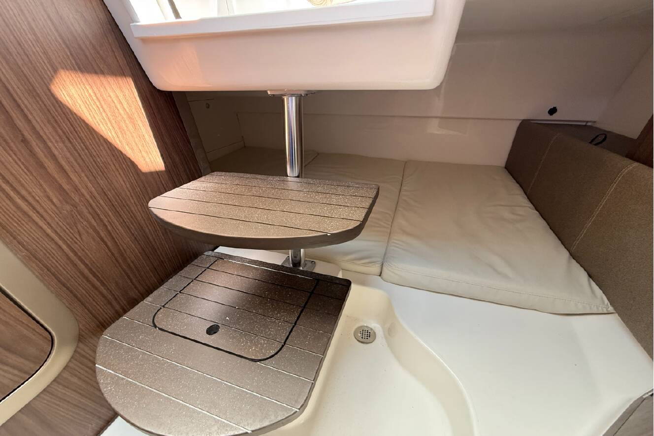 A photo of this 2026 Boston Whaler 285 Conquest